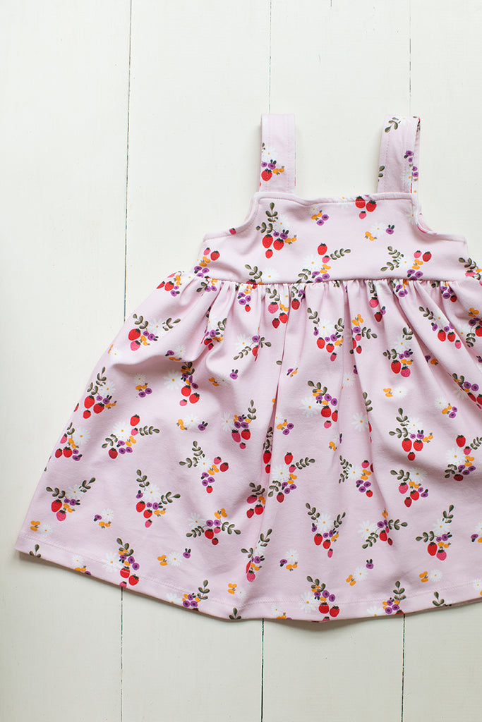 Jumper dress in Strawberry floral