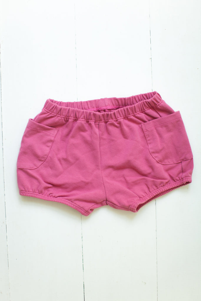 Bloomers in berry